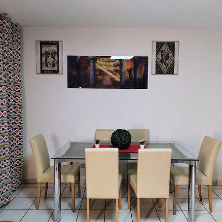 Appartement T3 Proche De Bale 생루이 외부 사진