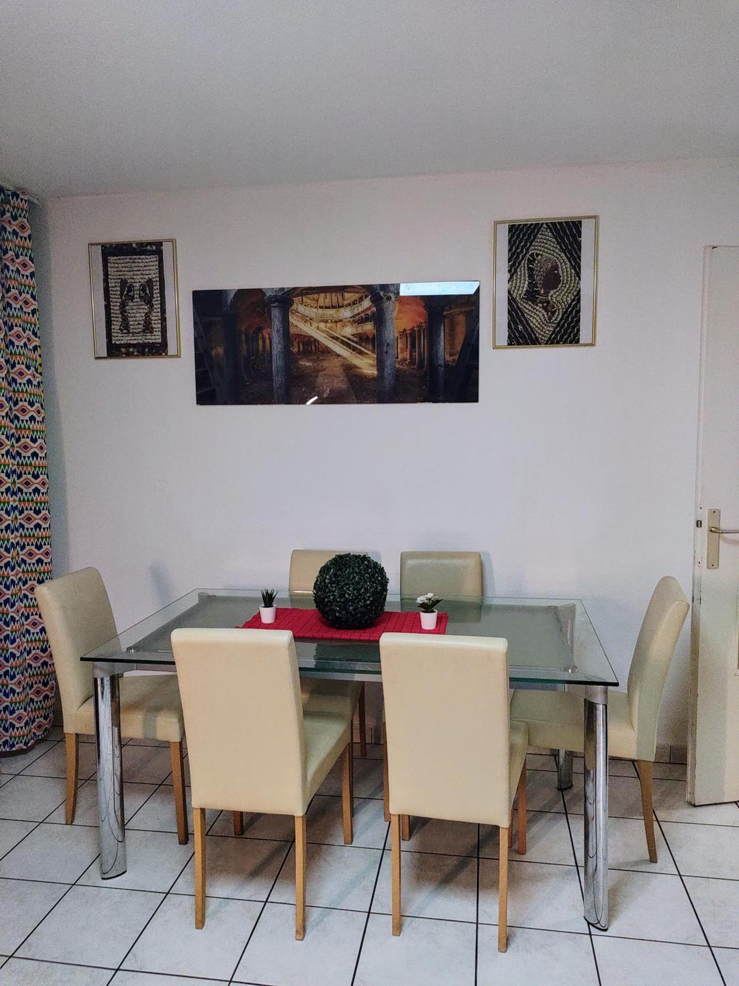 Appartement T3 Proche De Bale 생루이 외부 사진