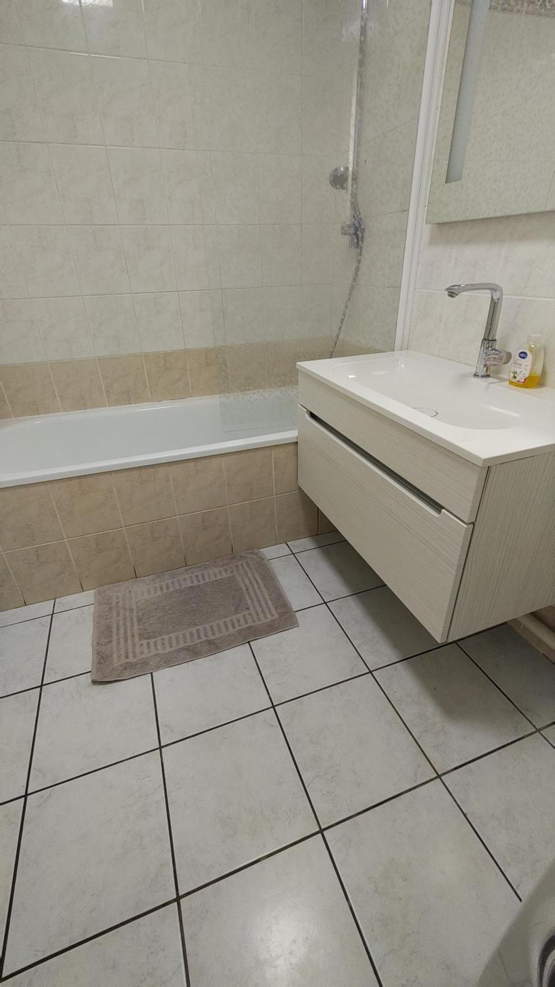 Appartement T3 Proche De Bale 생루이 외부 사진