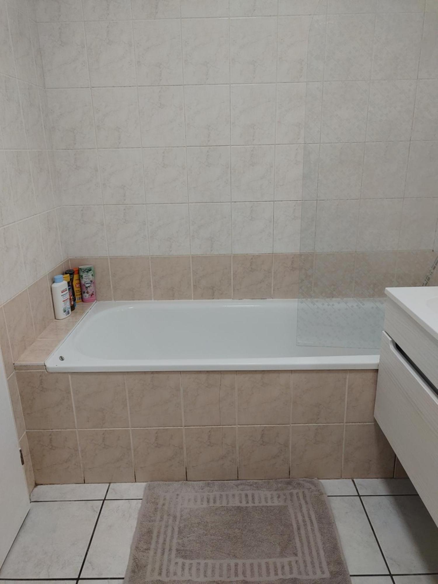 Appartement T3 Proche De Bale 생루이 외부 사진