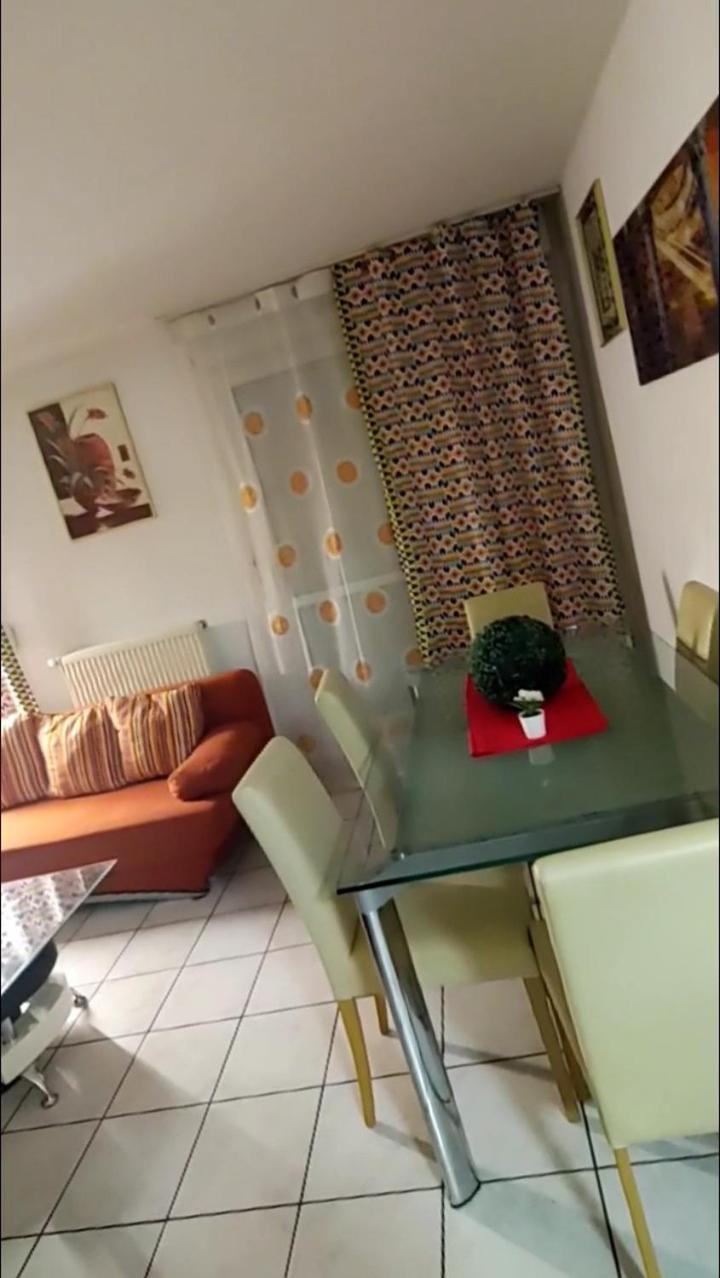 Appartement T3 Proche De Bale 생루이 외부 사진